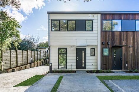 Photo of property in 1/63 Hillcrest Avenue, Hillcrest, Auckland, 0627