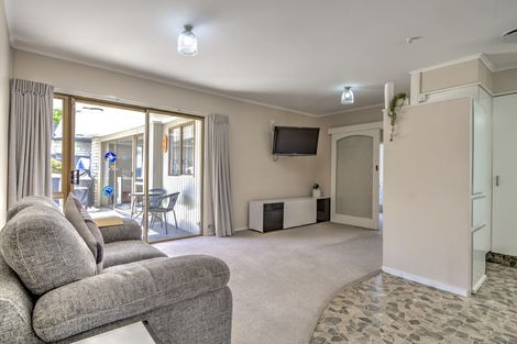 Photo of property in 57 Chedworth Avenue, Chedworth, Hamilton, 3210