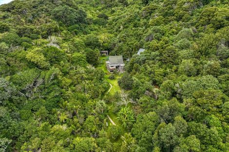 Photo of property in 215k Awaawaroa Bay, Waiheke Island, 1971