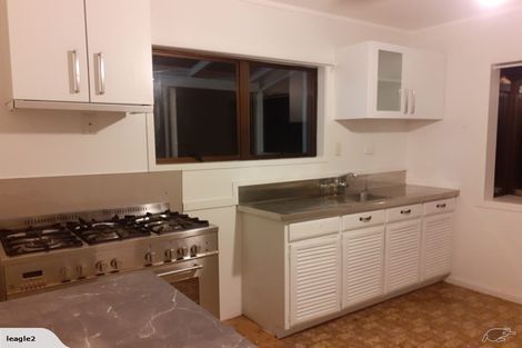 Photo of property in 5 Sylvan Avenue, Northcote, Auckland, 0627