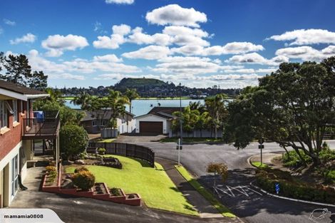 Photo of property in 28 Treeway, Sunnyhills, Auckland, 2010