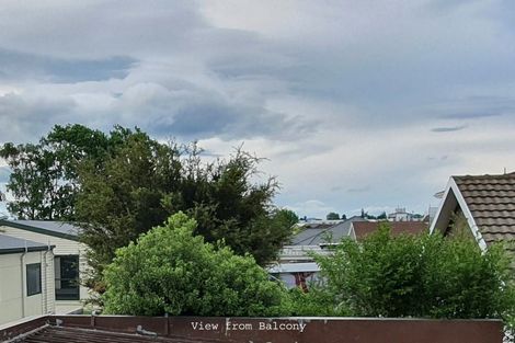 Photo of property in 2/7 Division Street, Riccarton, Christchurch, 8041