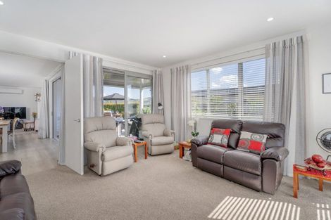 Photo of property in 105 Kupe Drive, Whitianga, 3510