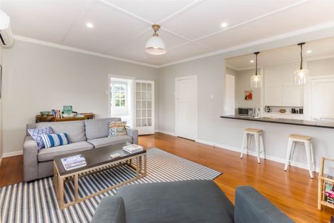 Photo of property in 13 Rauparaha Street, Waikanae Beach, Waikanae, 5036