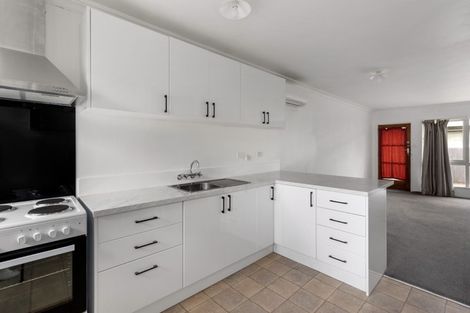 Photo of property in 2/504 Queen Street East, Hastings, 4122