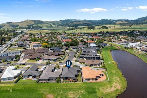 Photo of property in 14 Tatahi Cove, Papamoa Beach, Papamoa, 3118