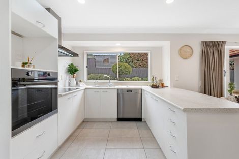Photo of property in 9 Kentia Way, Somerville, Auckland, 2014