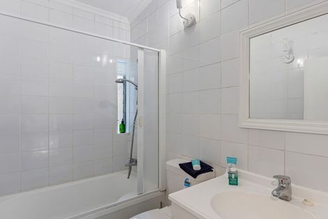 Photo of property in 3a The Esplanade, Raumati South, Paraparaumu, 5032