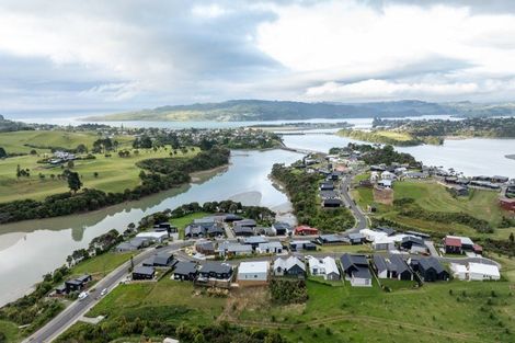 Photo of property in 8 Maataitai Road, Raglan, 3225