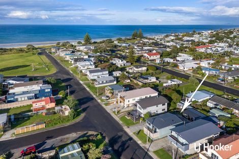 Photo of property in 17 Brighton Road, Waihi Beach, 3611