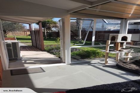 Photo of property in 14 Bridge Street, Southbridge, 7602