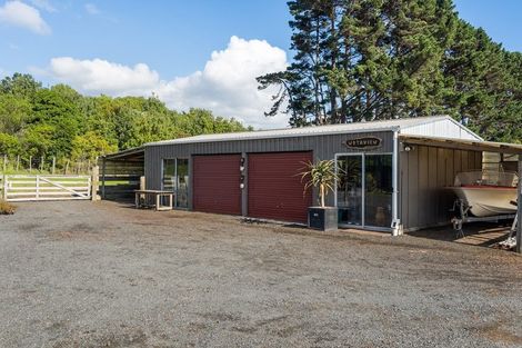Photo of property in 159 Glenbrook Beach Road, Glenbrook, Waiuku, 2681