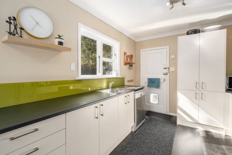 Photo of property in 38 Hine Road, Wainuiomata, Lower Hutt, 5014