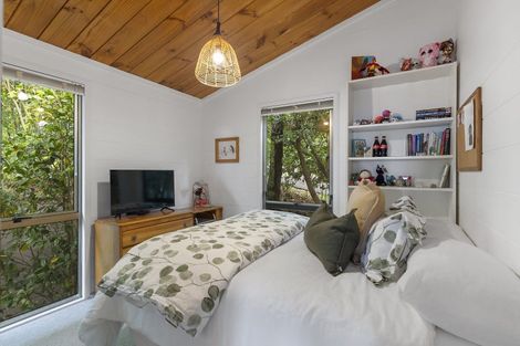 Photo of property in 12 Mcdowell Crescent, Hillcrest, Auckland, 0627