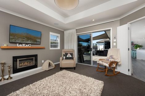 Photo of property in 134 Oriental Parade, Papamoa Beach, Papamoa, 3118