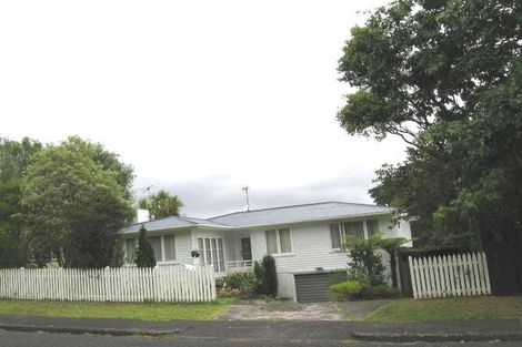 Photo of property in 6 Wylie Avenue, Sunnynook, Auckland, 0620