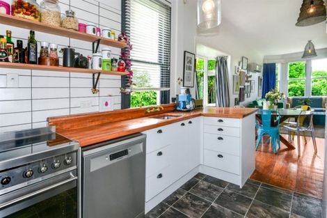 Photo of property in 12 Tyrone Street, Belfast, Christchurch, 8051