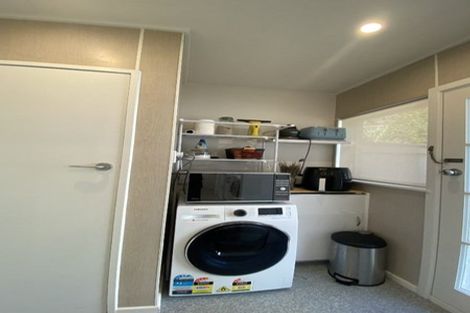 Photo of property in 3d Peckham Grove, Tawa, Wellington, 5028