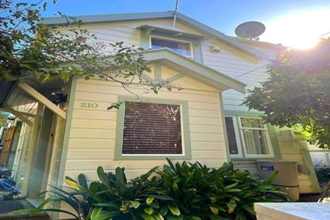 Photo of property in 210 Sydney Street West, Thorndon, Wellington, 6011