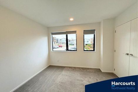 Photo of property in 134c Tiriwa Drive, Massey, Auckland, 0614