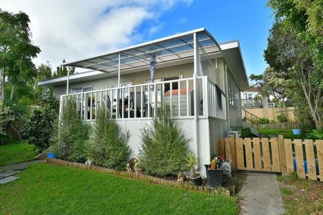 Photo of property in 3/17 Brandon Road, Manly, Whangaparaoa, 0930
