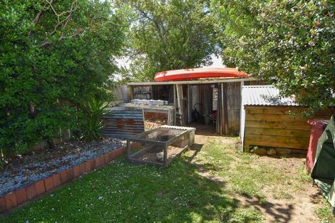 Photo of property in 32 Rhodes Street, Carterton, 5713