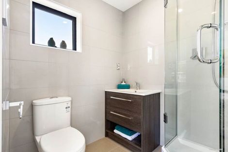 Photo of property in 27 Roby Street, Te Atatu Peninsula, Auckland, 0610