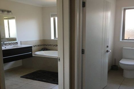 Photo of property in 8 Moa Street, Pegasus, 7612