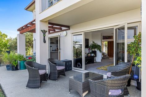 Photo of property in 1/126 Whangaparaoa Road, Red Beach, 0932