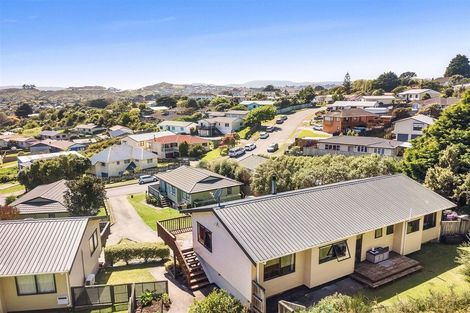 Photo of property in 18c Rose Street, Ranui, Porirua, 5024