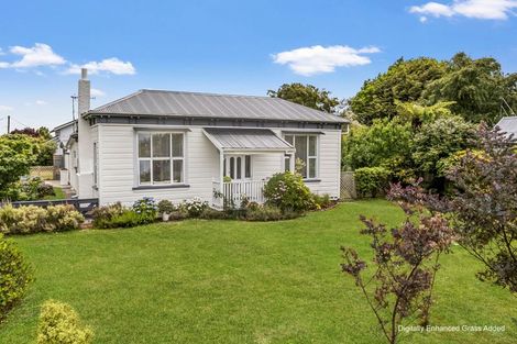 Photo of property in 30 Signal Street, Marton, 4710