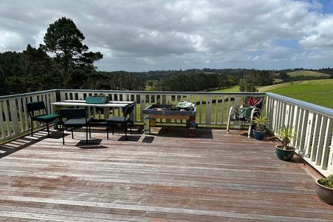 Photo of property in 67 Anzac Road, Waitakere, Auckland, 0816