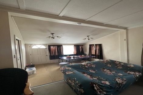 Photo of property in 48 Brandon Road, Glen Eden, Auckland, 0602