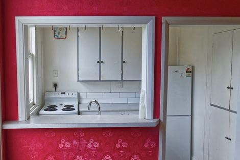 Photo of property in 15 Dee Street, Island Bay, Wellington, 6023