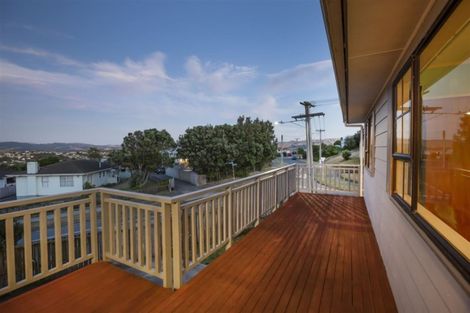 Photo of property in 68 Pikarere Street, Titahi Bay, Porirua, 5022