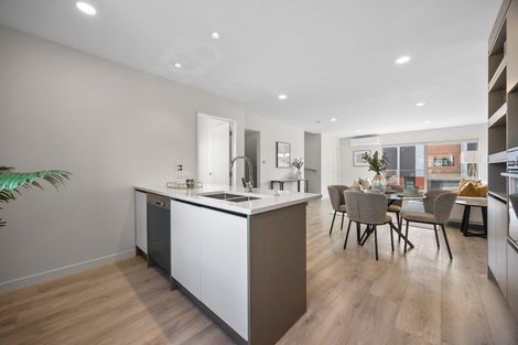 Photo of property in 4 Meritage Lane, Te Atatu South, Auckland, 0610