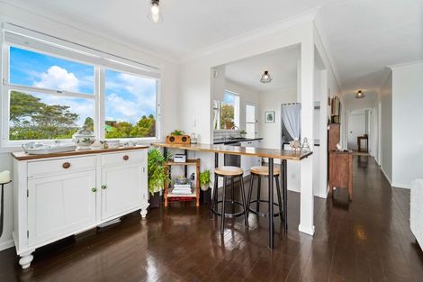 Photo of property in 31 Brightside Road, Stanmore Bay, Whangaparaoa, 0932