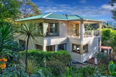Photo of property in 753 West Coast Road, Oratia, Auckland, 0604
