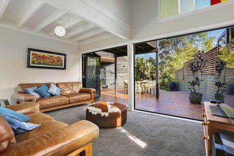 Photo of property in 37 Korotaha Terrace, Rothesay Bay, Auckland, 0630