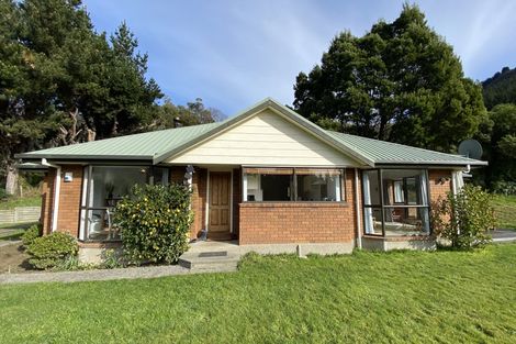 Photo of property in 44 Morrisons Road, Little River, 7591