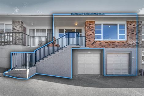 Photo of property in 2/613 Beach Road, Rothesay Bay, Auckland, 0630