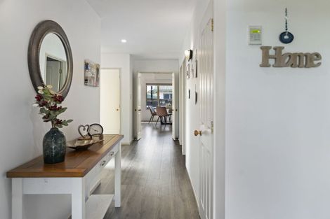 Photo of property in 75 Kamara Road, Glen Eden, Auckland, 0602