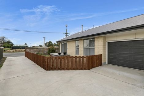 Photo of property in 1/459 Bower Avenue, Parklands, Christchurch, 8083