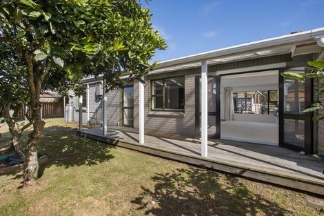 Photo of property in 15 Crossley Street, Katikati, 3129