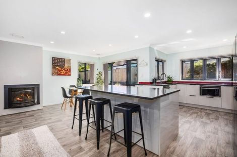 Photo of property in 5 Colin Guppy Crescent, Riverstone Terraces, Upper Hutt, 5018
