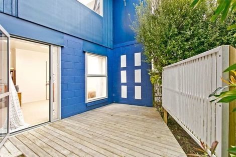 Photo of property in 2/26 Park Rise, Campbells Bay, Auckland, 0630