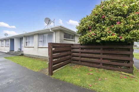 Photo of property in 270a Wellington Road, Wainuiomata, Lower Hutt, 5014