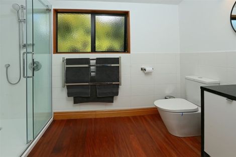 Photo of property in 22 Rimu Road, Oratia, Auckland, 0604