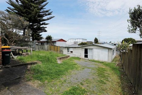 Photo of property in 27 Takanini Road, Takanini, 2112