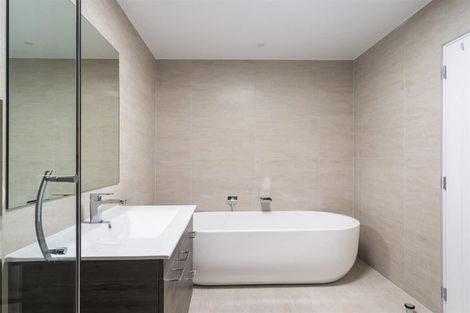 Photo of property in 2b Makura Road, Long Bay, Auckland, 0630